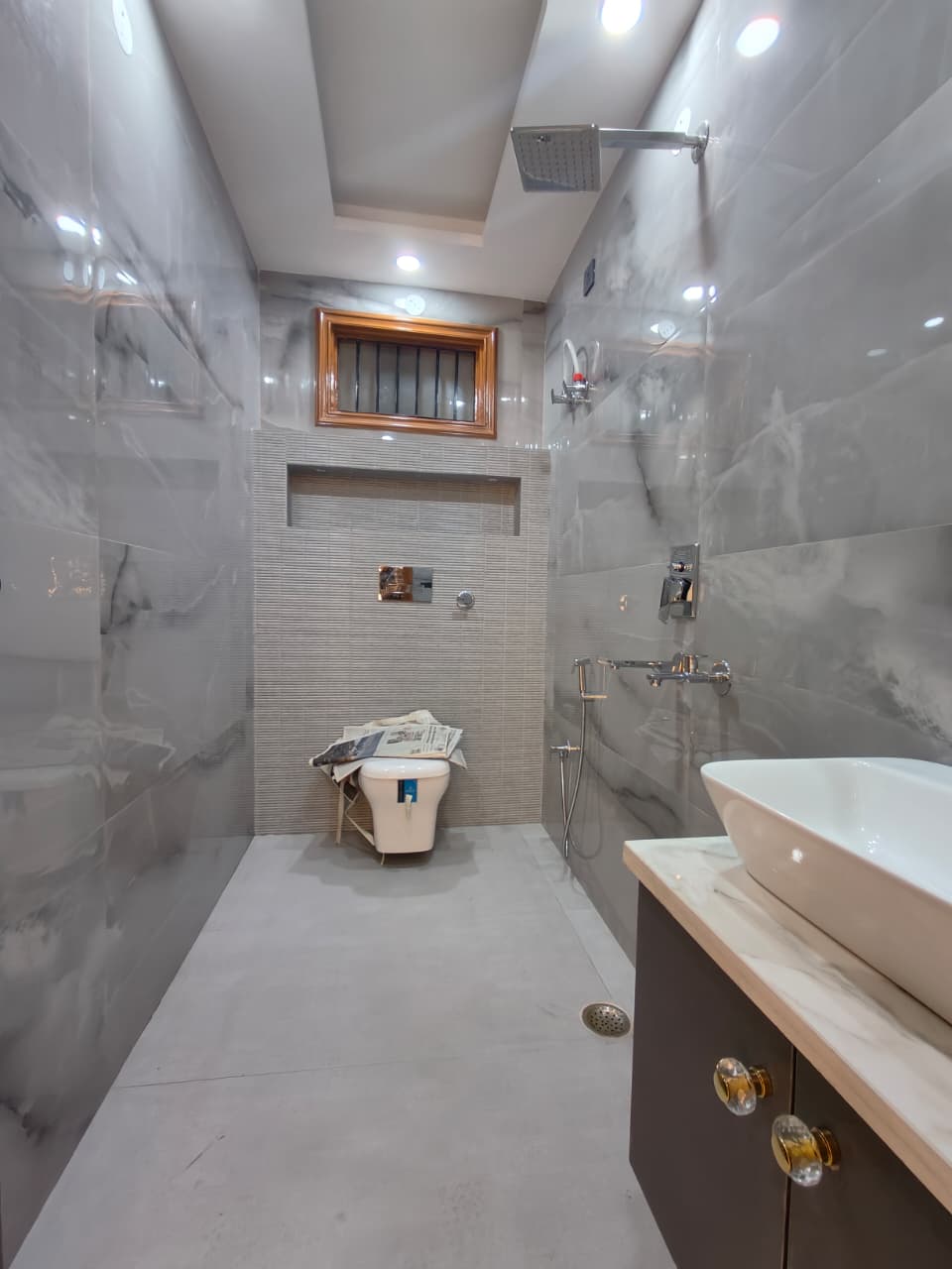 Premium 4 BHK Builder Floor for Sale in Bhagbati Extension Dwarka Mor in Bhagbati extension Dwarka mor